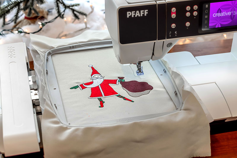 pfaff sewing machine with santa embroidery